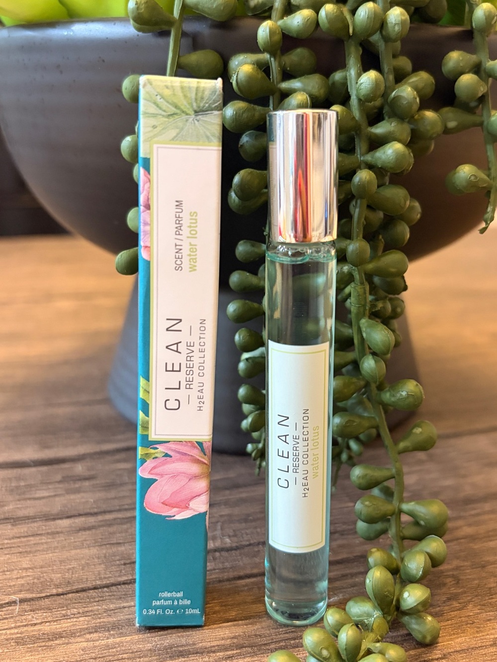 H2EAU Collection Water Lotus Rollerball - 0.34floz/10ml - Picture 3 of 6